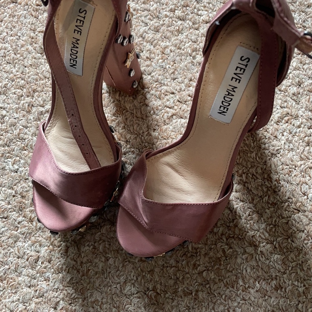 Shoes - Picture 3 of 5